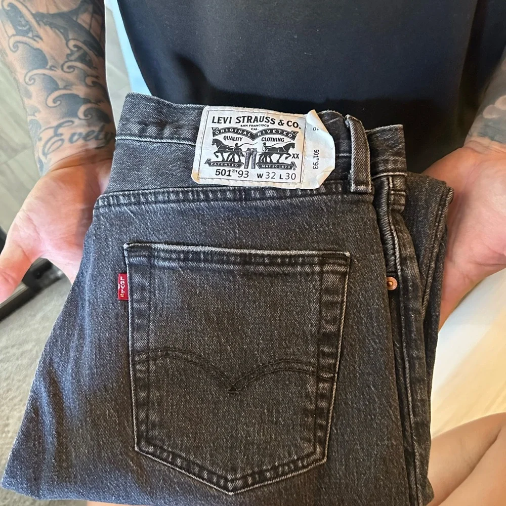 Levi's Vintage Faded Black / gray 501 jeans - Picture 1 of 2